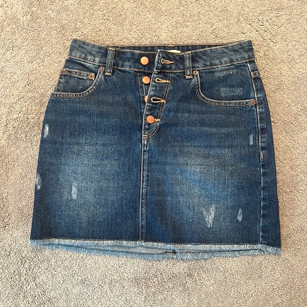 Roxy Denim skirt ~ size small